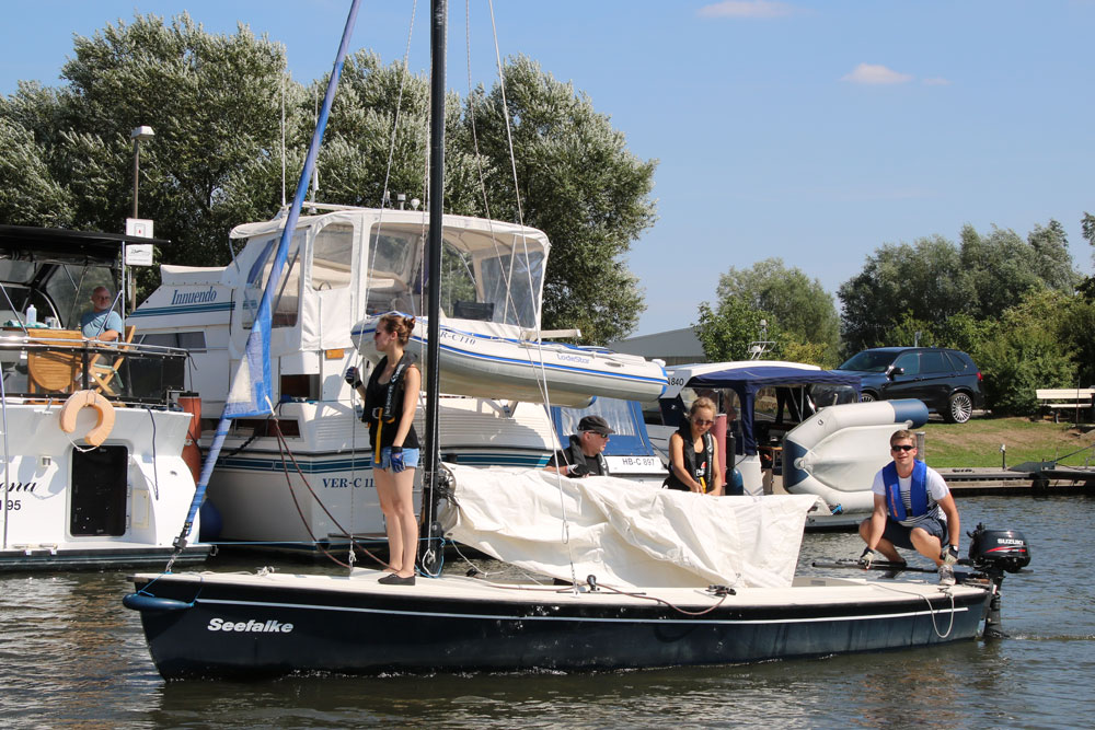 Polyvalk-Jolle Seefalke im Heimeliger Hafen